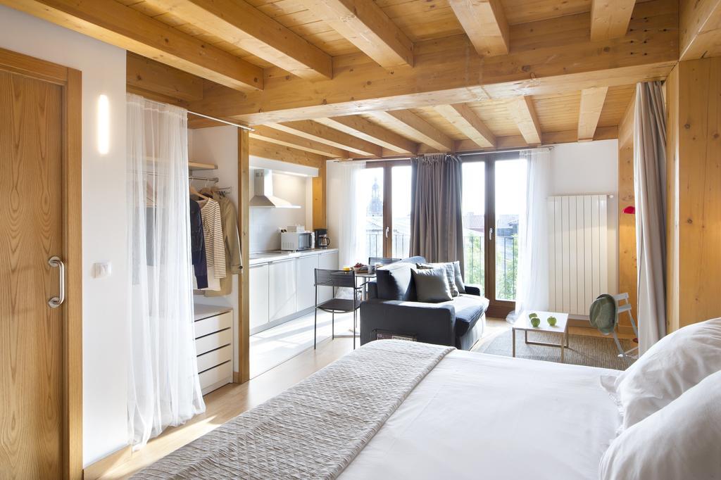 La Casa De Santa Maria Estudios Vitoria-Gasteiz Ngoại thất bức ảnh
